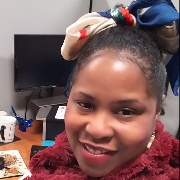 Meet your Posher, Juelina - Picture 1 of 1